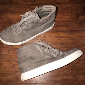 Steve Madden sneakers